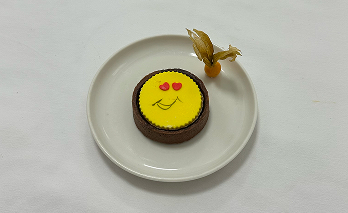 Gülen Surat Tart